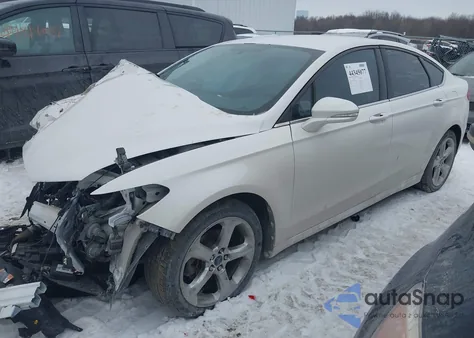 2013 Ford Fusion Se z USA, uszkodzony, nr VIN 3FA6P0HR6DR241498